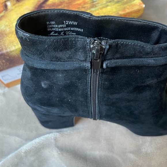 BELLA VITA Diaz Black Kid Suede Block Heel Booties with Chain link detail - Picture 6 of 11